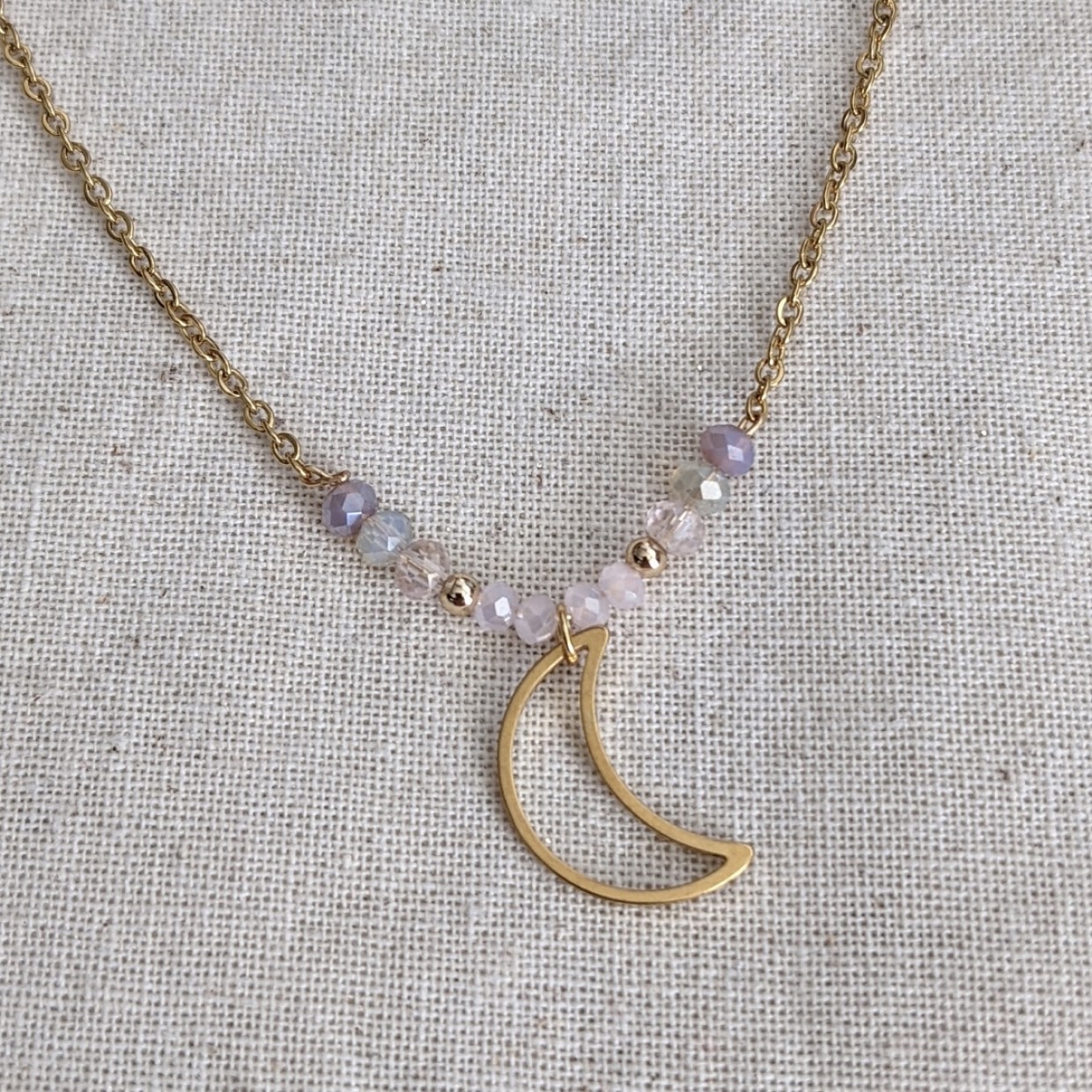 Collier Moon