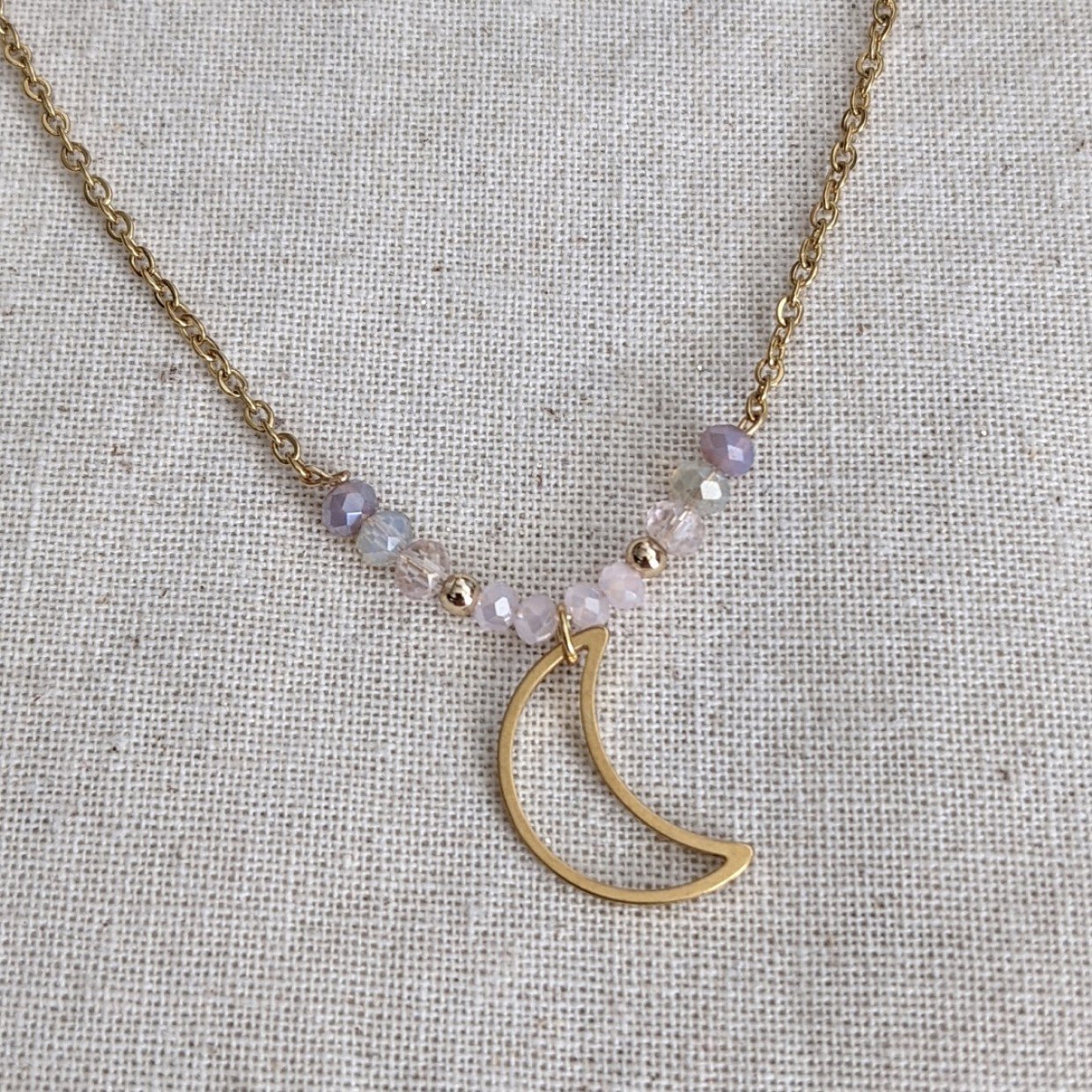Collier Moon